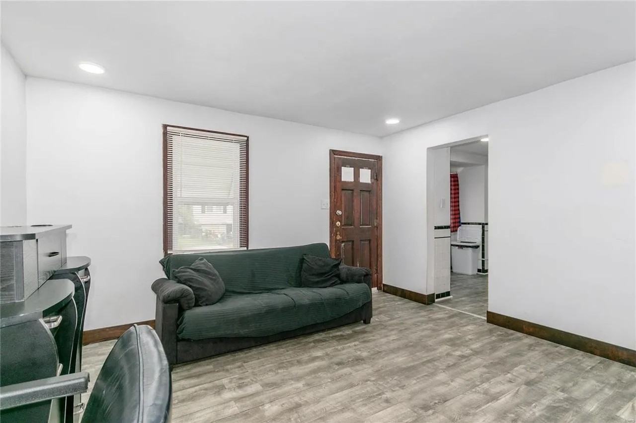 10 Lamar Dr - Photo 4 of 13