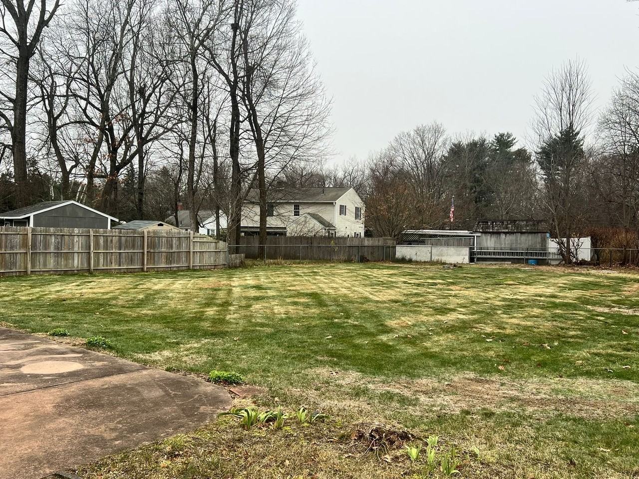 120 Bridle Path Road - Photo 4 of 48