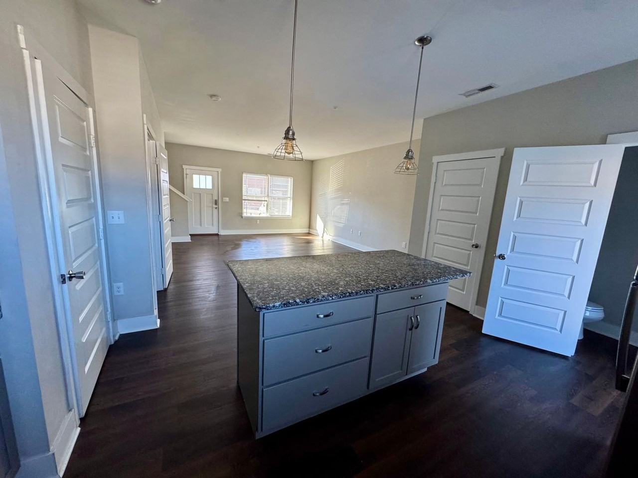 4002 Currant Ct - Photo 5 of 16