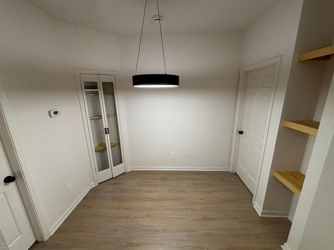4800 W Lovers Ln - Photo 3 of 23