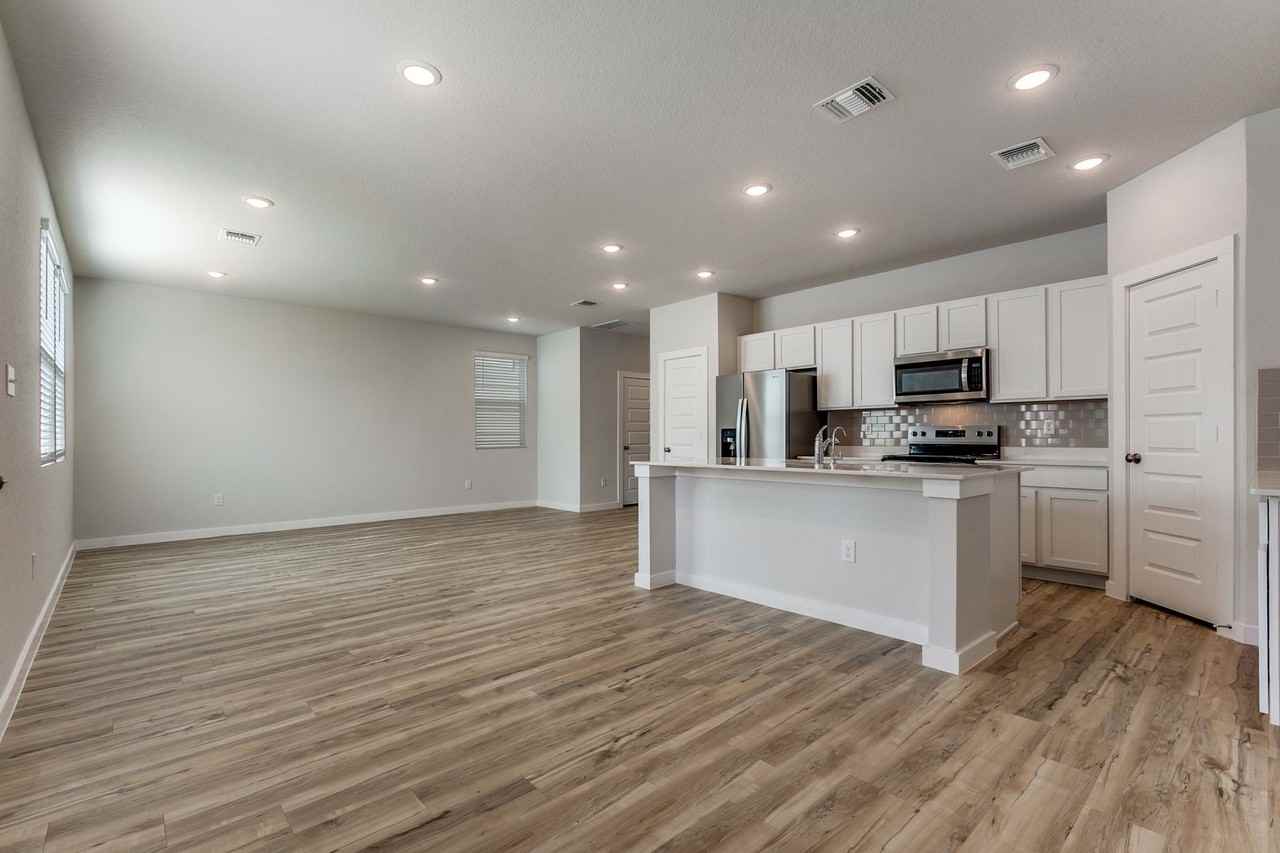 14506 Emerio Drive - Photo 7 of 25