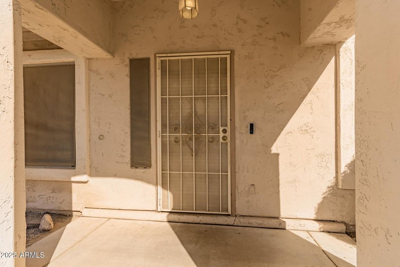 8572 W Palo Verde Ave - Photo 7 of 39