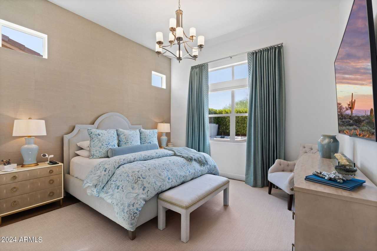 23484 N 76th Pl - Photo 3 of 47