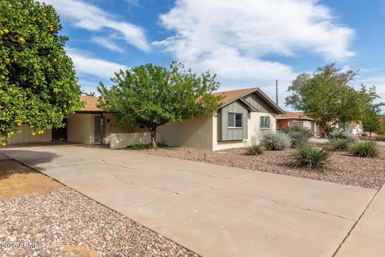 8730 E Terrace Dr - Photo 3 of 30