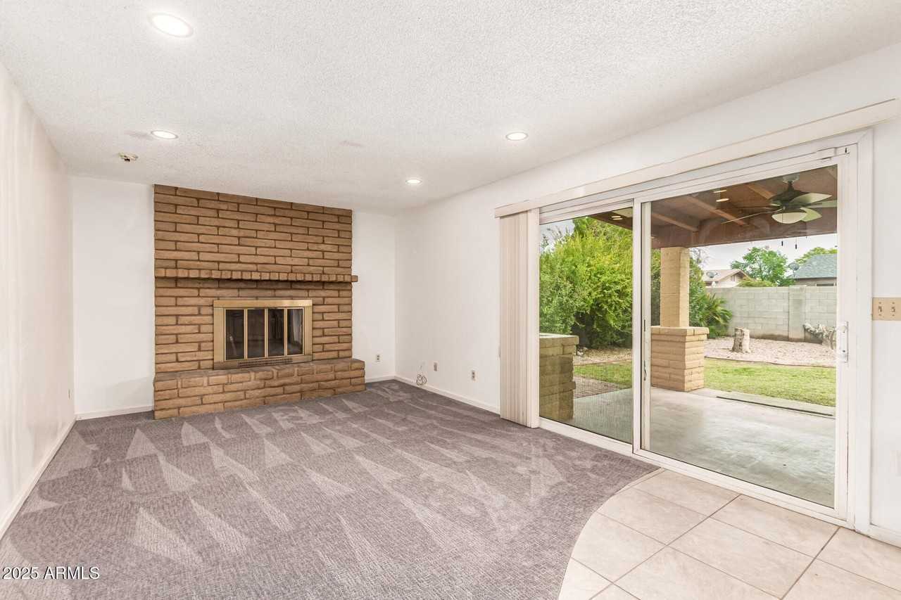 1923 E Gemini Dr - Photo 7 of 23