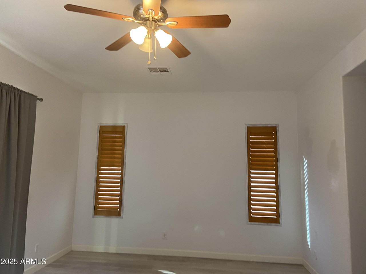 20827 W Eastview Way - Photo 4 of 32