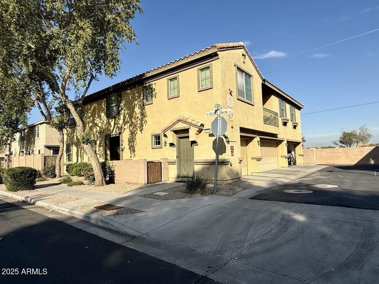 1520 N 80th Dr - Photo 2 of 31