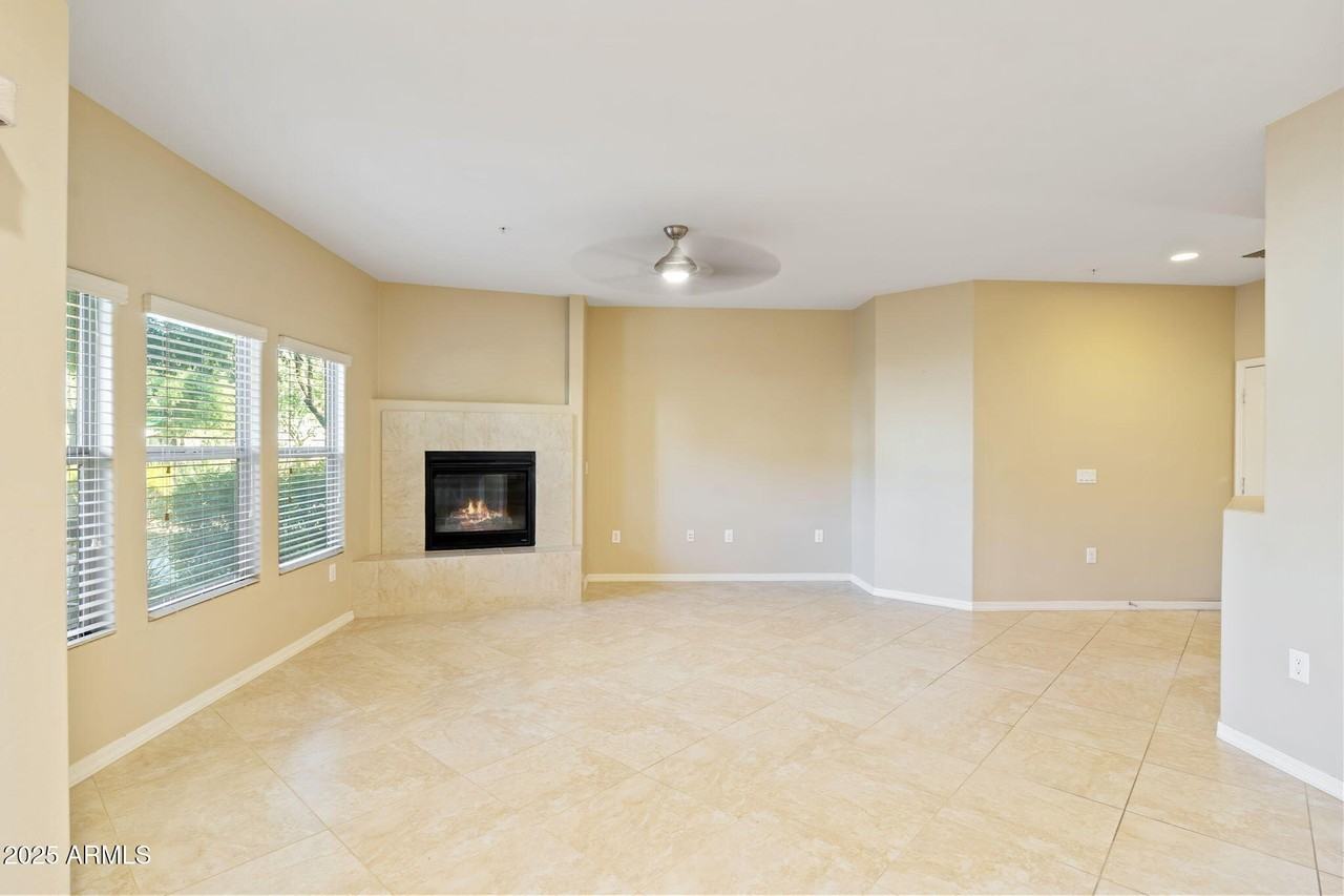 33575 N Dove Lakes Dr Unit 1023 #1023 - Photo 3 of 32