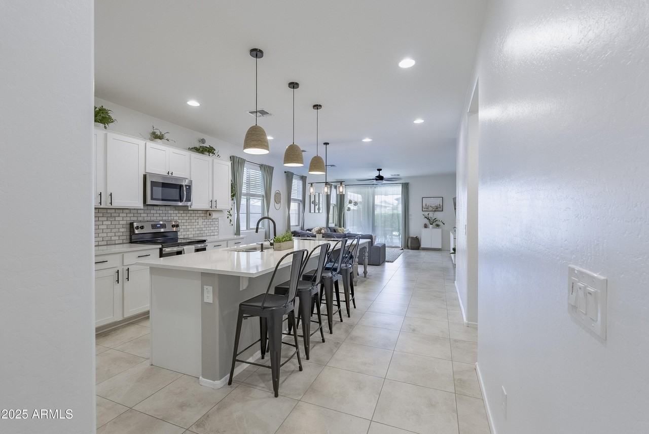 22638 East Quintero Court - Photo 6 of 39