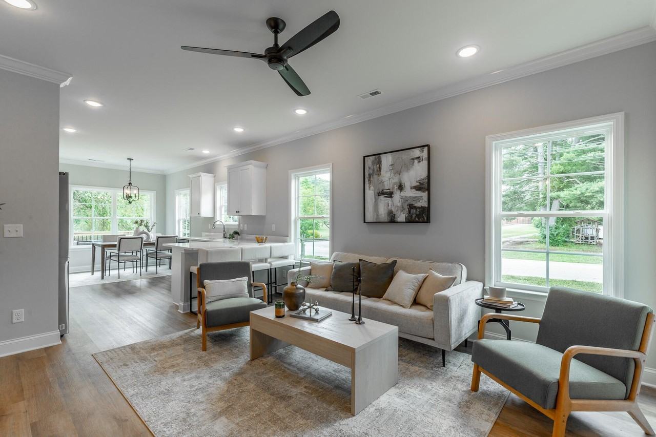 2599 Bannerman Ln - Photo 6 of 26