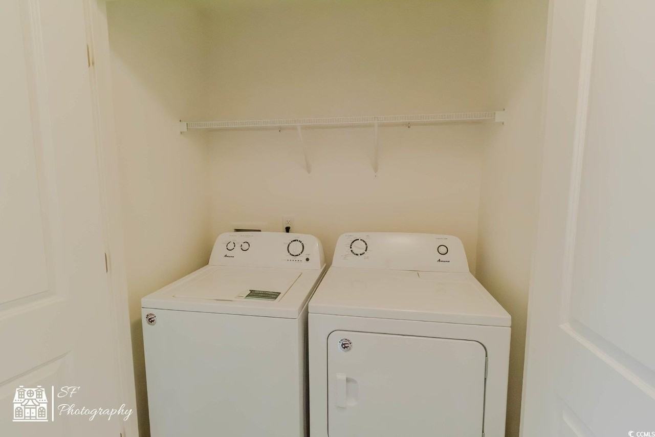 109 Oxfordshire St - Photo 4 of 21