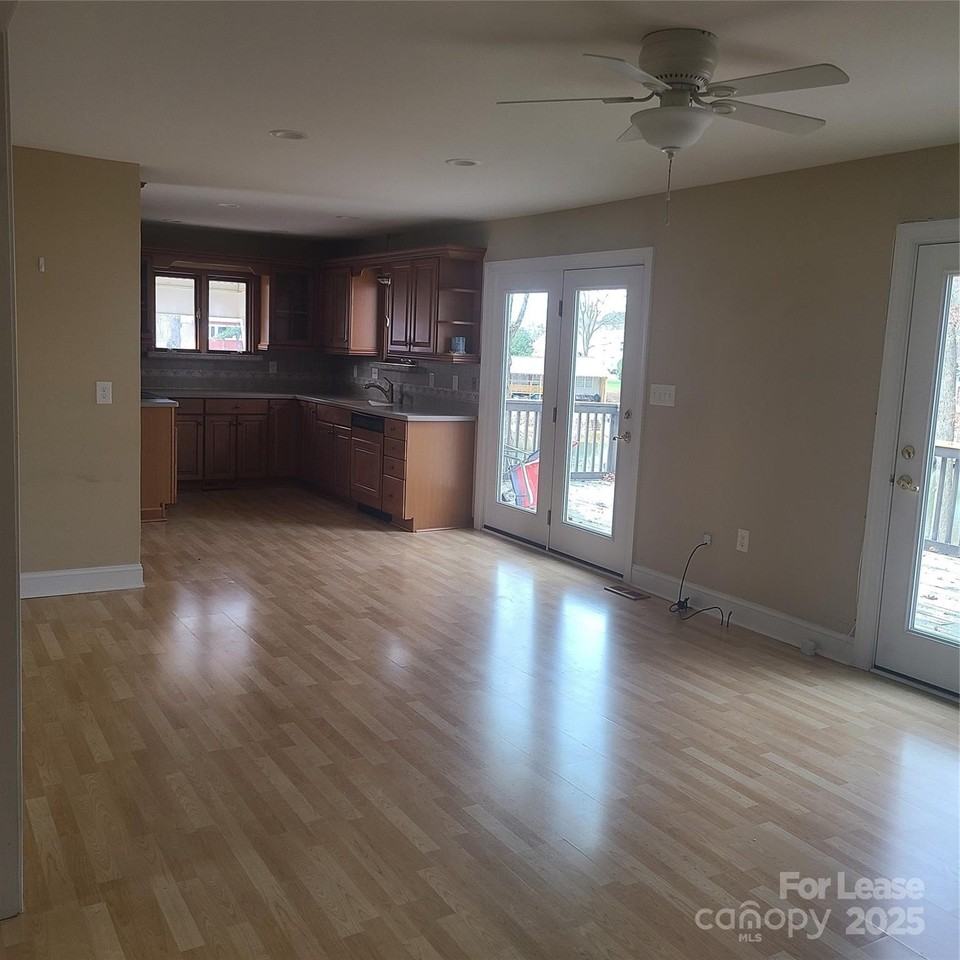 21516 Delftmere Drive - Photo 6 of 29