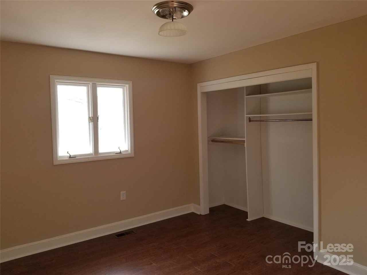 21516 Delftmere Drive - Photo 7 of 29