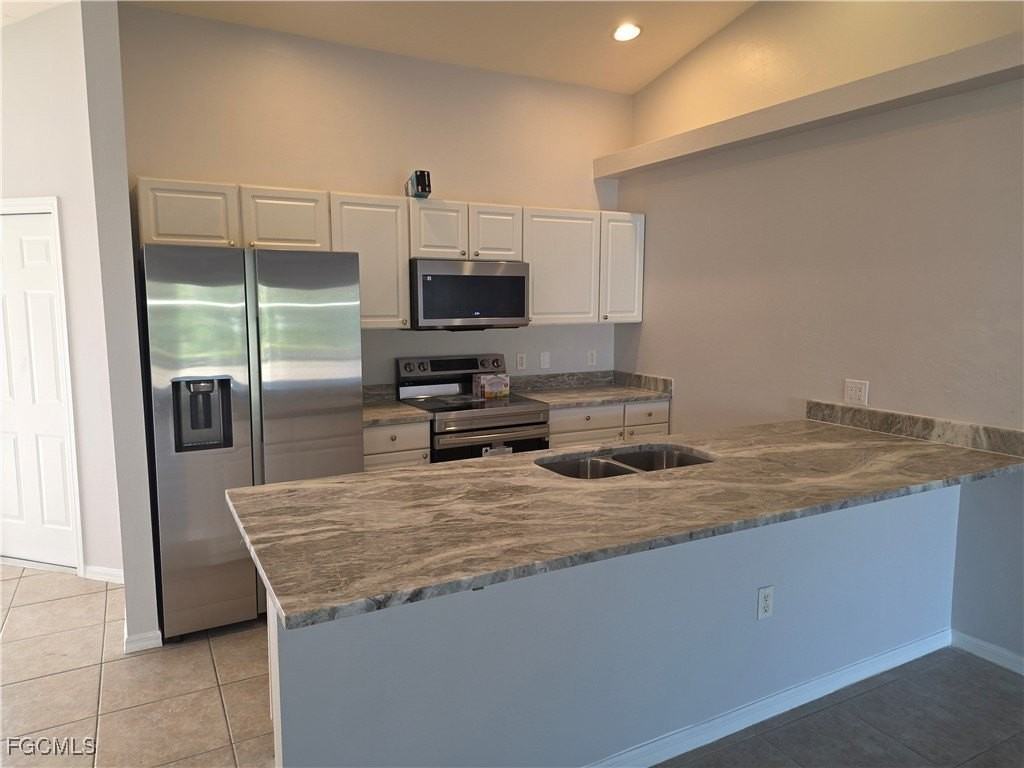 3715 Southwest Santa Barbara Place - Photo 3 of 10