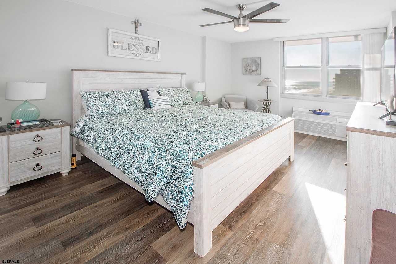 4800 Boardwalk #2107 - Photo 7 of 16