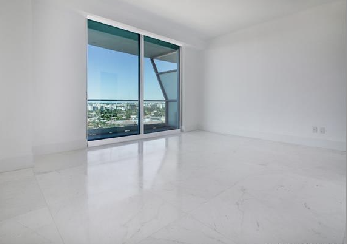 9349 Collins Ave #4103 - Photo 4 of 8