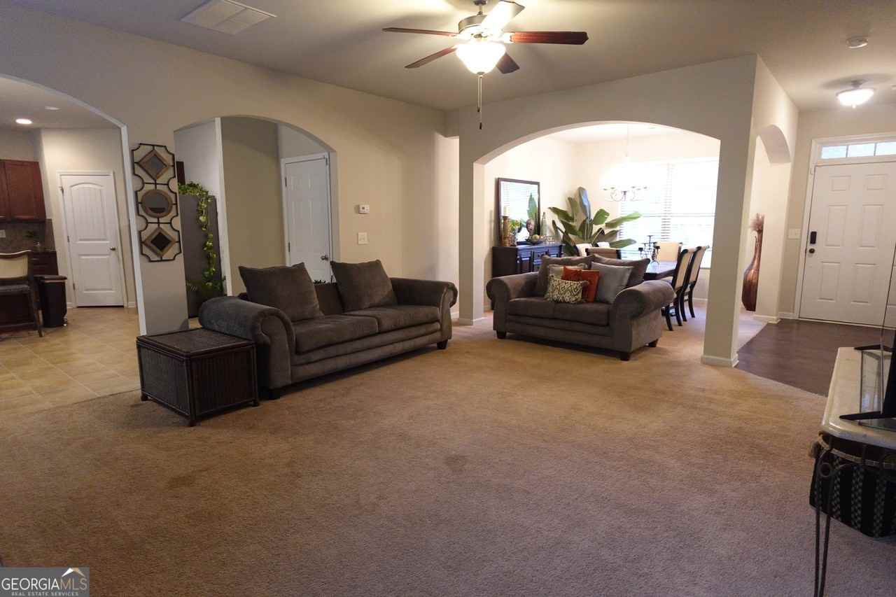 9775 Ivey Ridge Cir - Photo 5 of 32