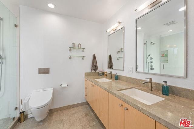 843 17th Street #4 - Photo 2 of 8