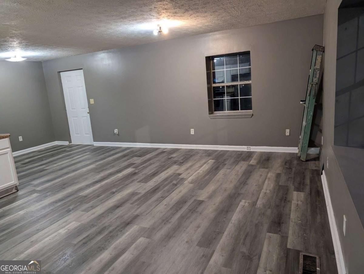 1769 Teamon Rd Unit B #B - Photo 3 of 8