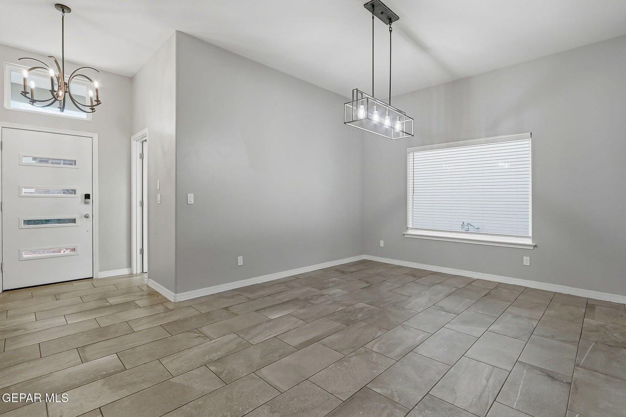 15033 Imagine Drive - Photo 6 of 42