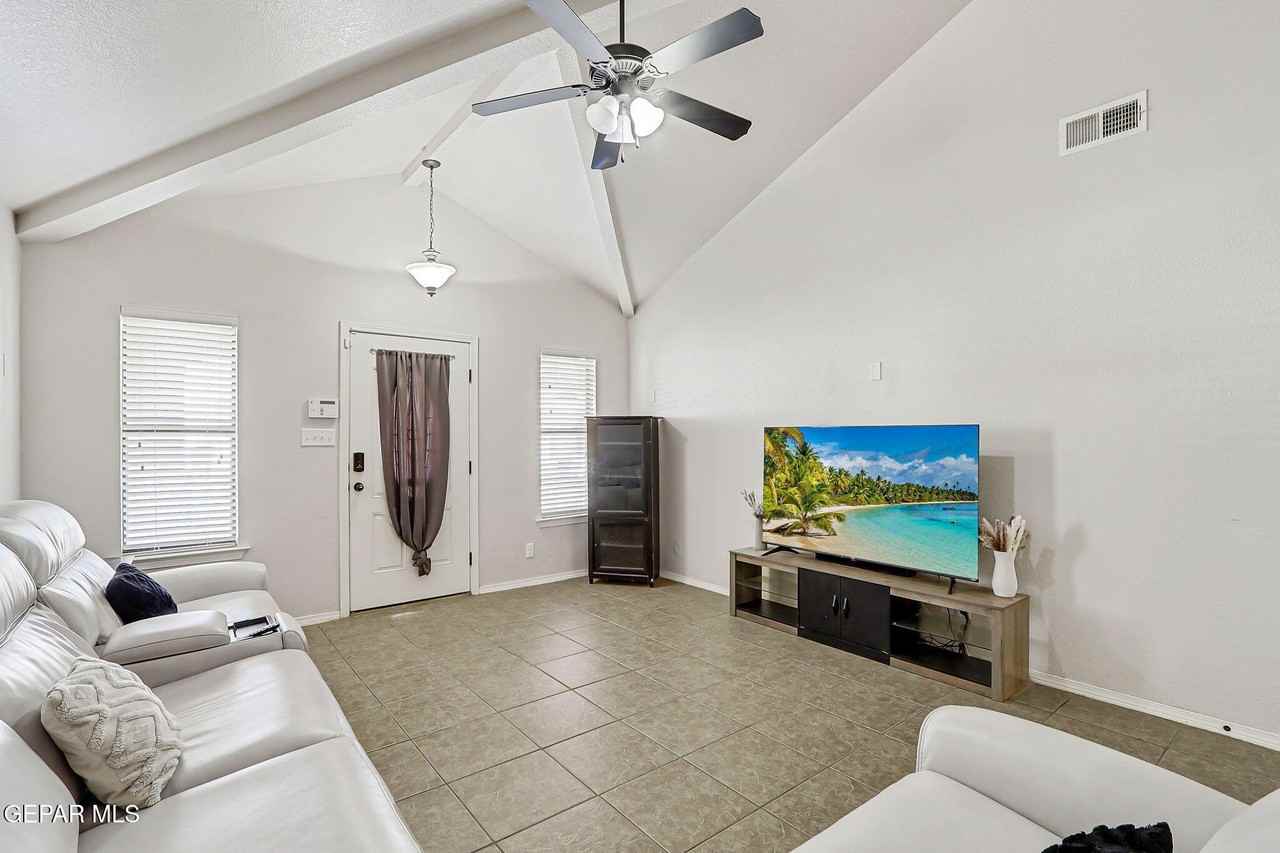 2305 Honey Dew - Photo 5 of 32