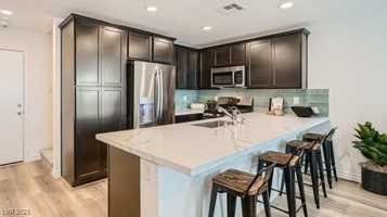 featured image of 10777 Paget Ct