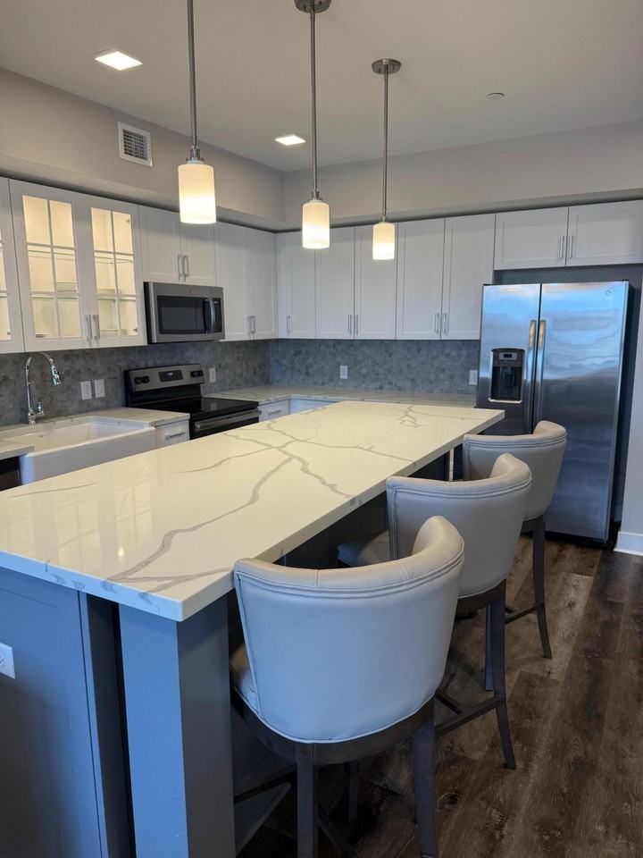 480 North Main Street #201 - Photo 4 of 17