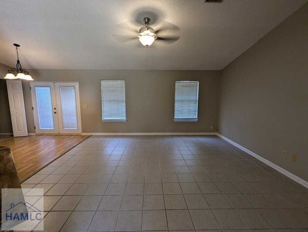 1413 Desert Storm Dr - Photo 2 of 10