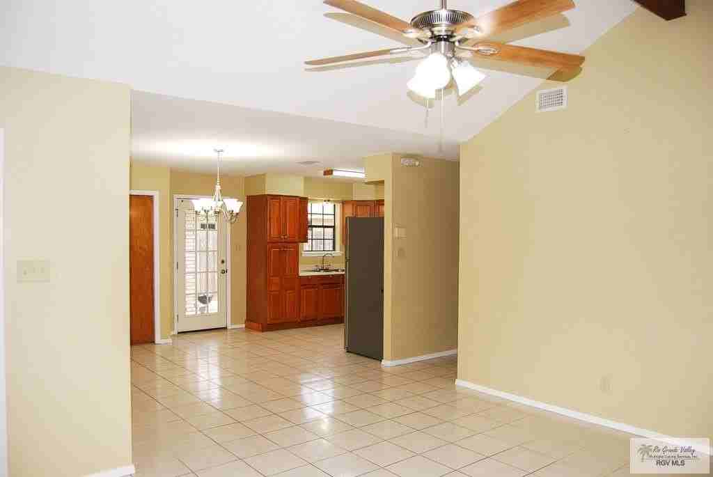 609 Gulfwind Way - Photo 3 of 17