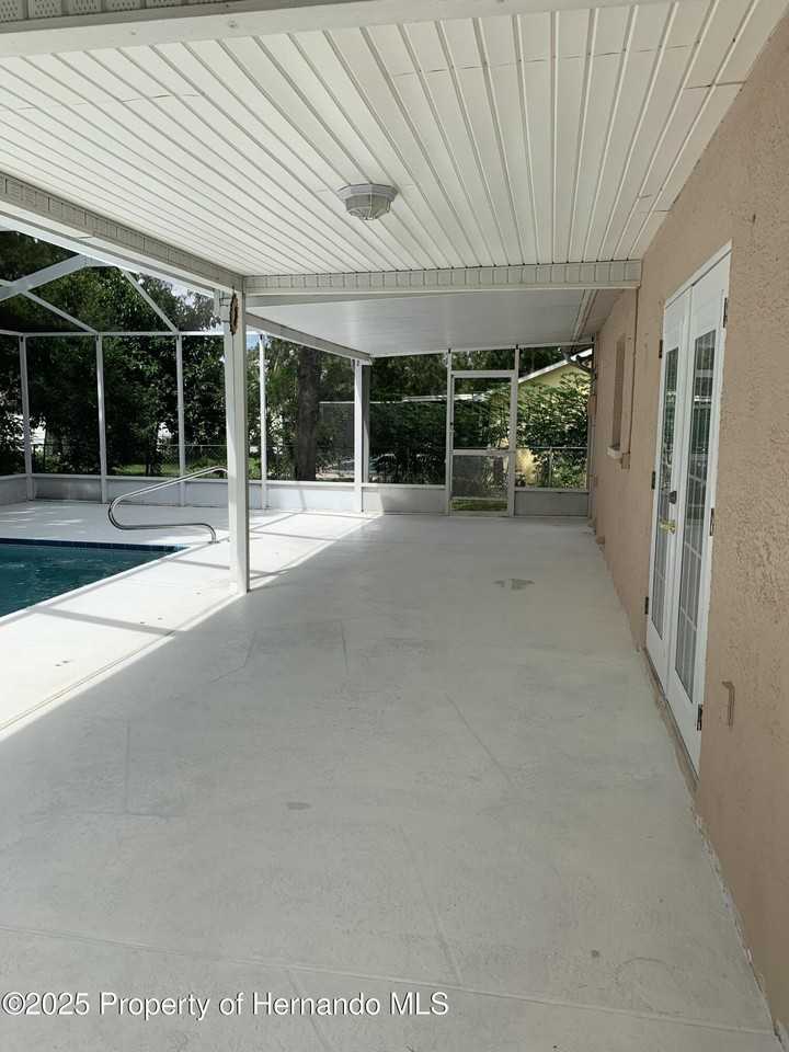 4143 Montano Ave - Photo 6 of 23