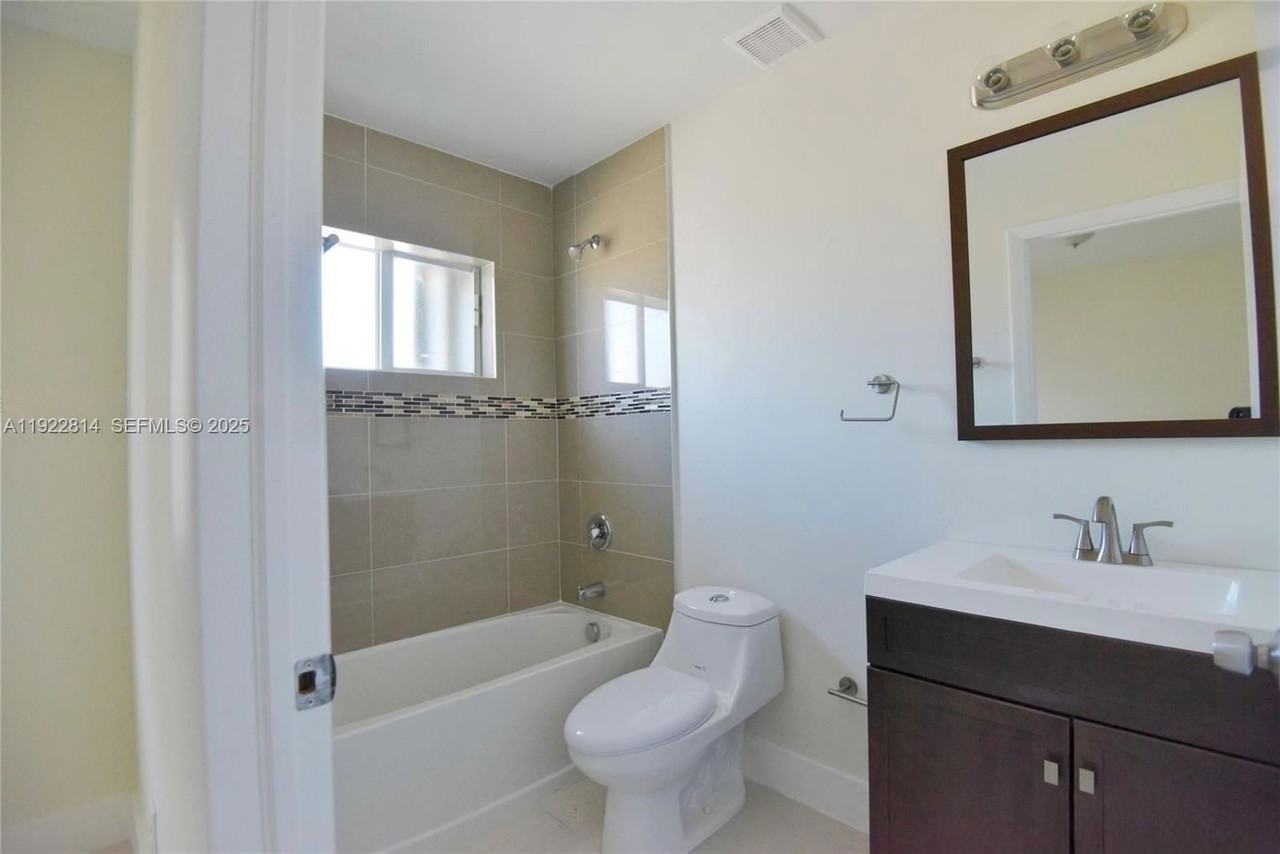 1980 Nw 54th St #A - Photo 6 of 8