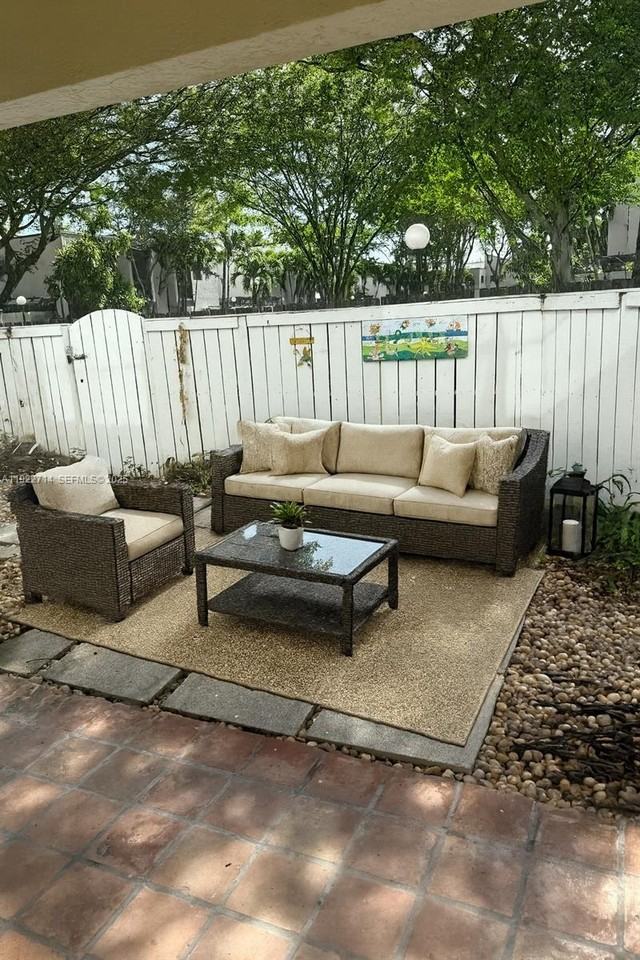 6860 Sw 45th Ln #4 - Photo 7 of 8