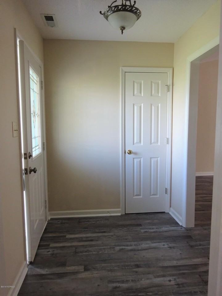 1107 Onslow Pines Rd - Photo 6 of 30