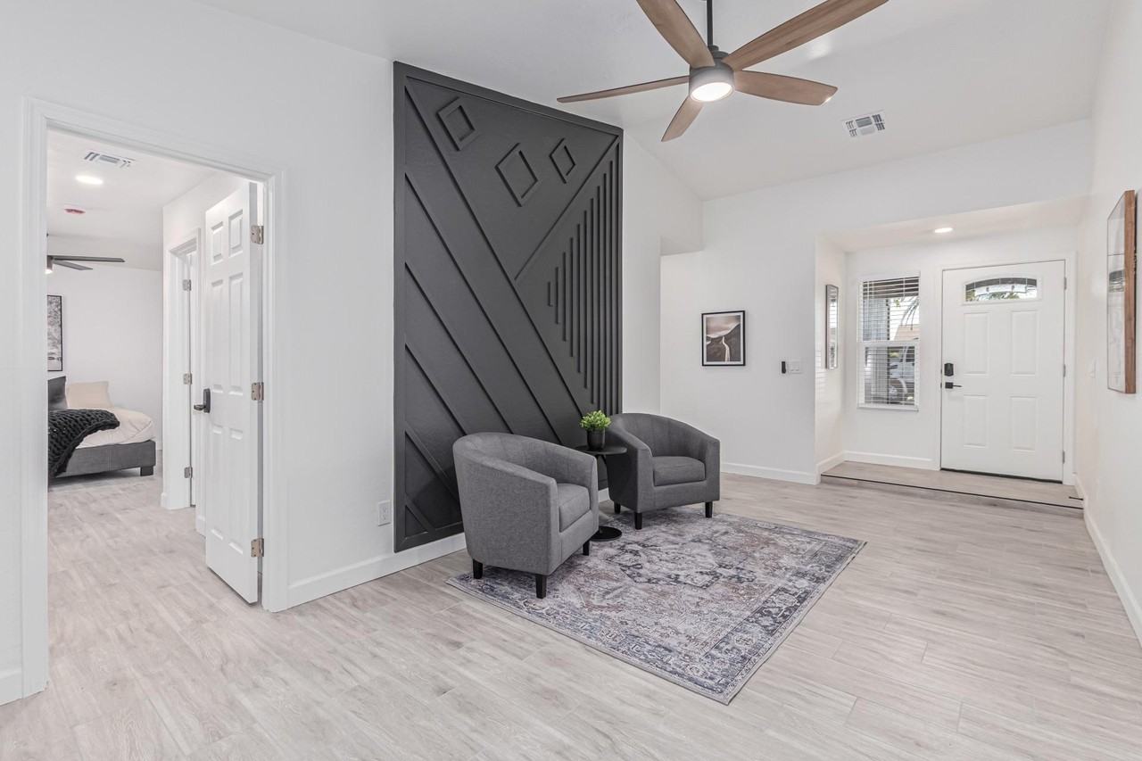 E Impala Ave - Photo 3 of 14