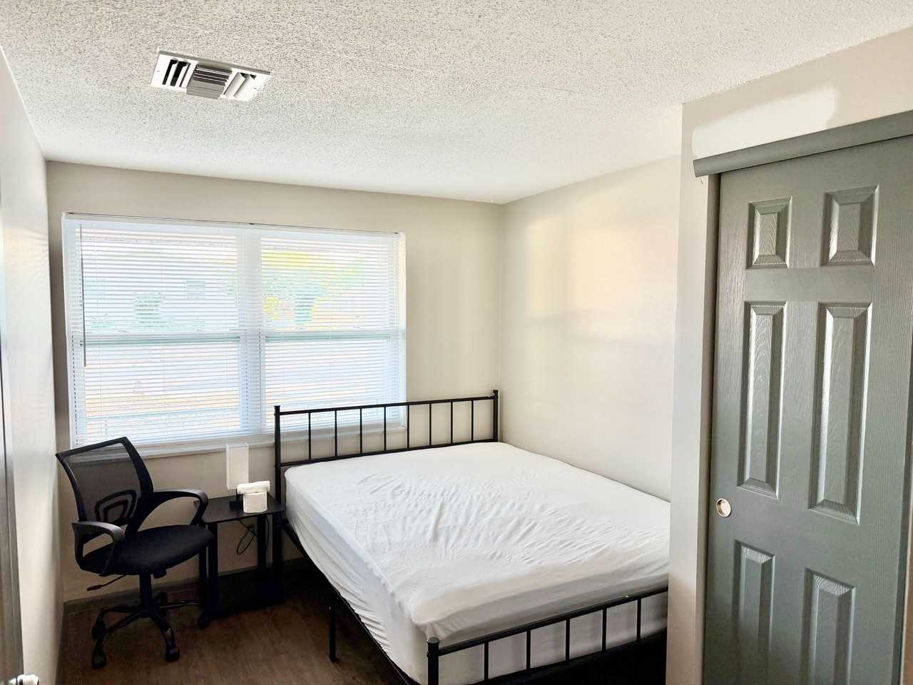 Wellington Dr - Photo 6 of 6