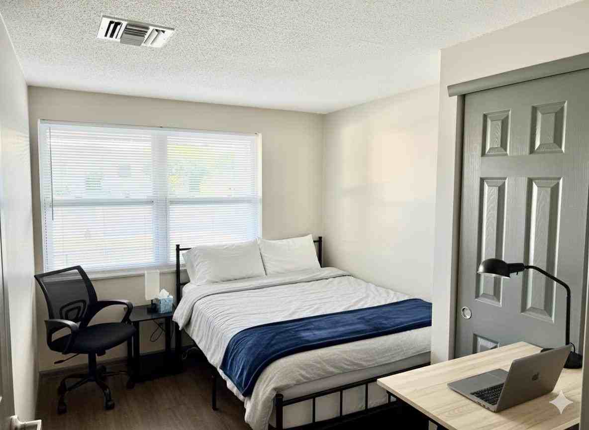 Wellington Dr - Photo 4 of 6