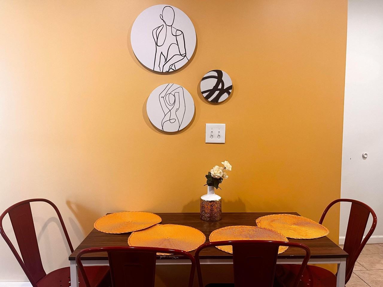 W Diamond St - Photo 3 of 12