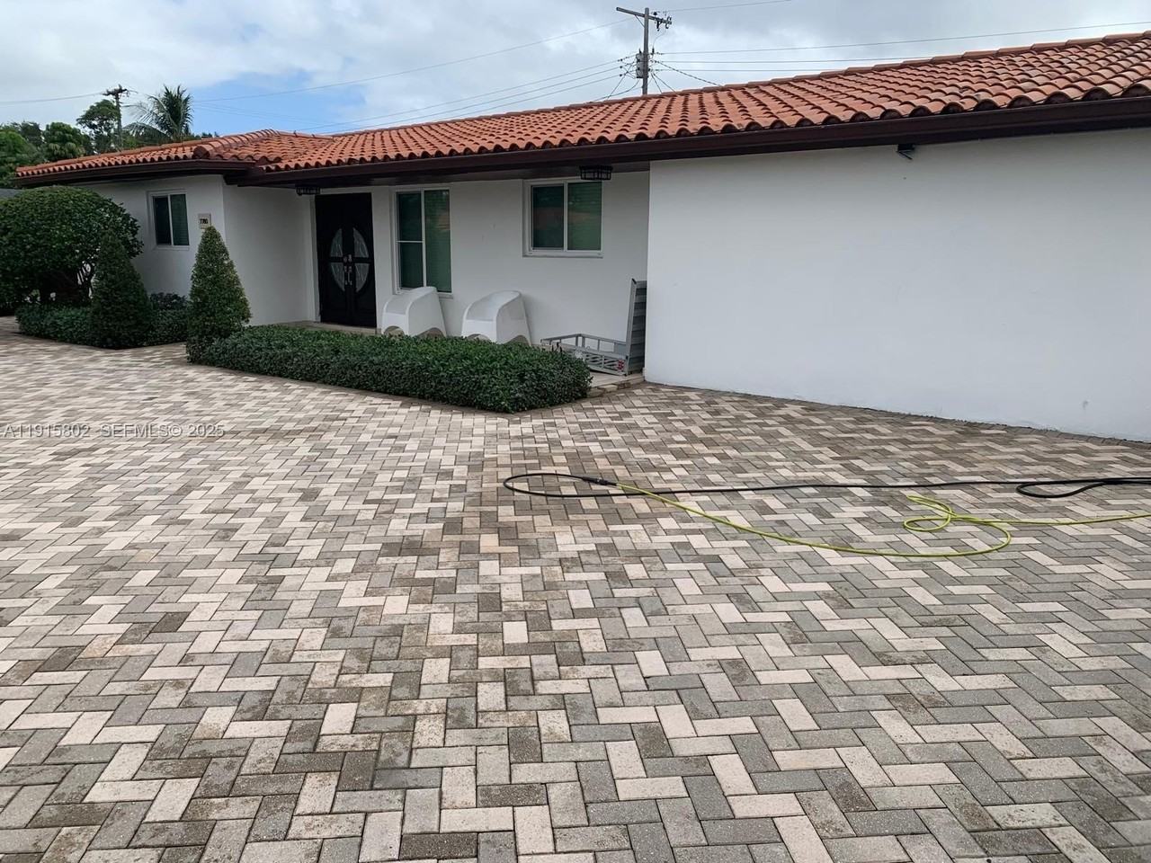 7780 Sw 28th St #7780 - Photo 3 of 50