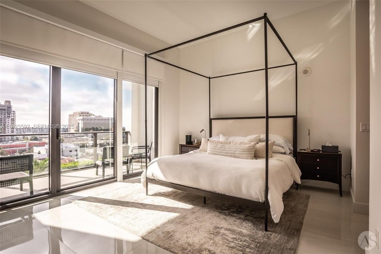 275 Giralda Avenue #C4 - Photo 3 of 17