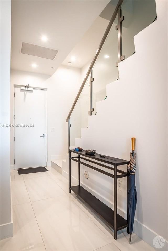 275 Giralda Avenue #C4 - Photo 6 of 17