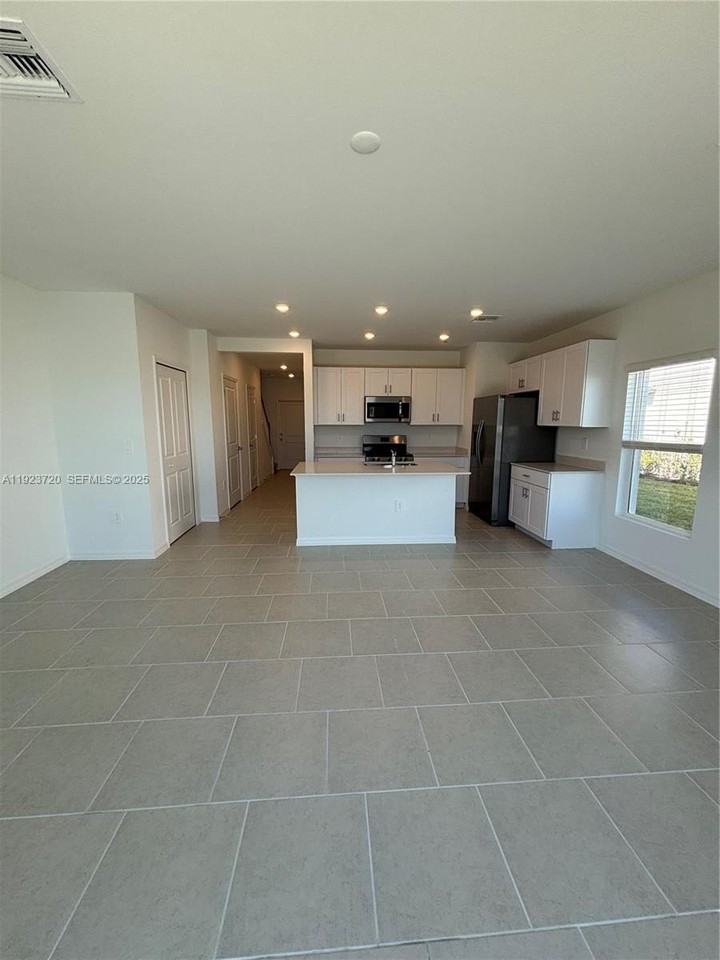 17459 Monte Isola Way #0 - Photo 7 of 24