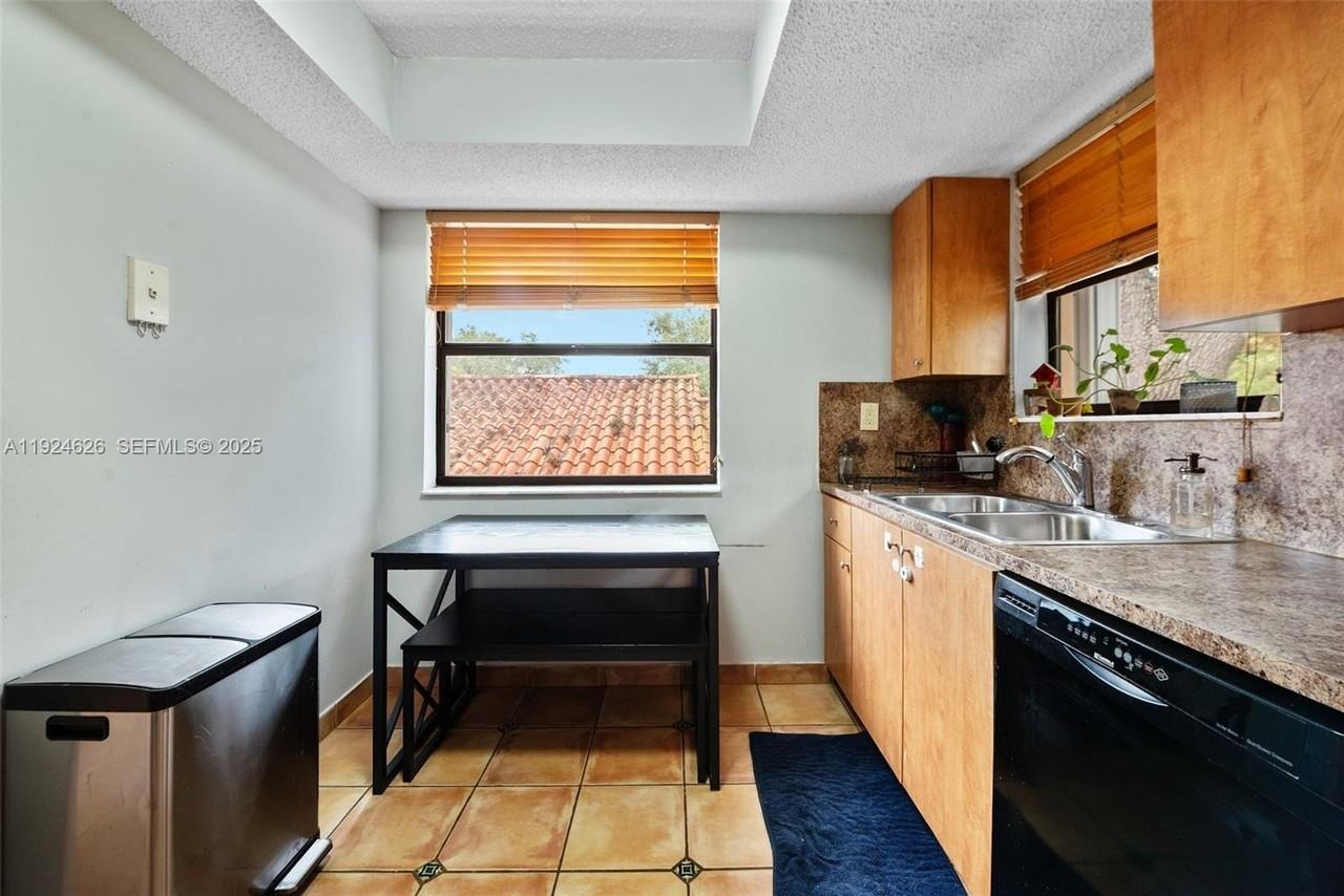11840 Sw 80th St #526 - Photo 6 of 25