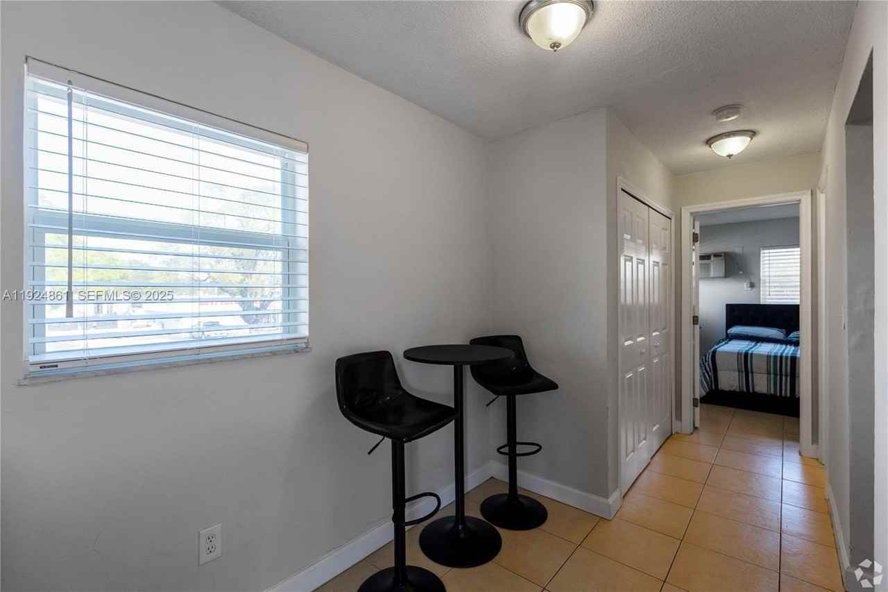 5755 Nw 7th Ave #5 - Photo 6 of 9