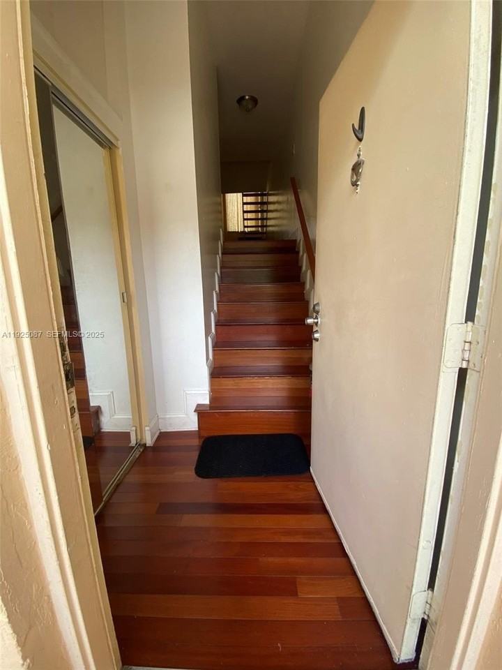 361 W Park Dr #14-8 - Photo 3 of 13