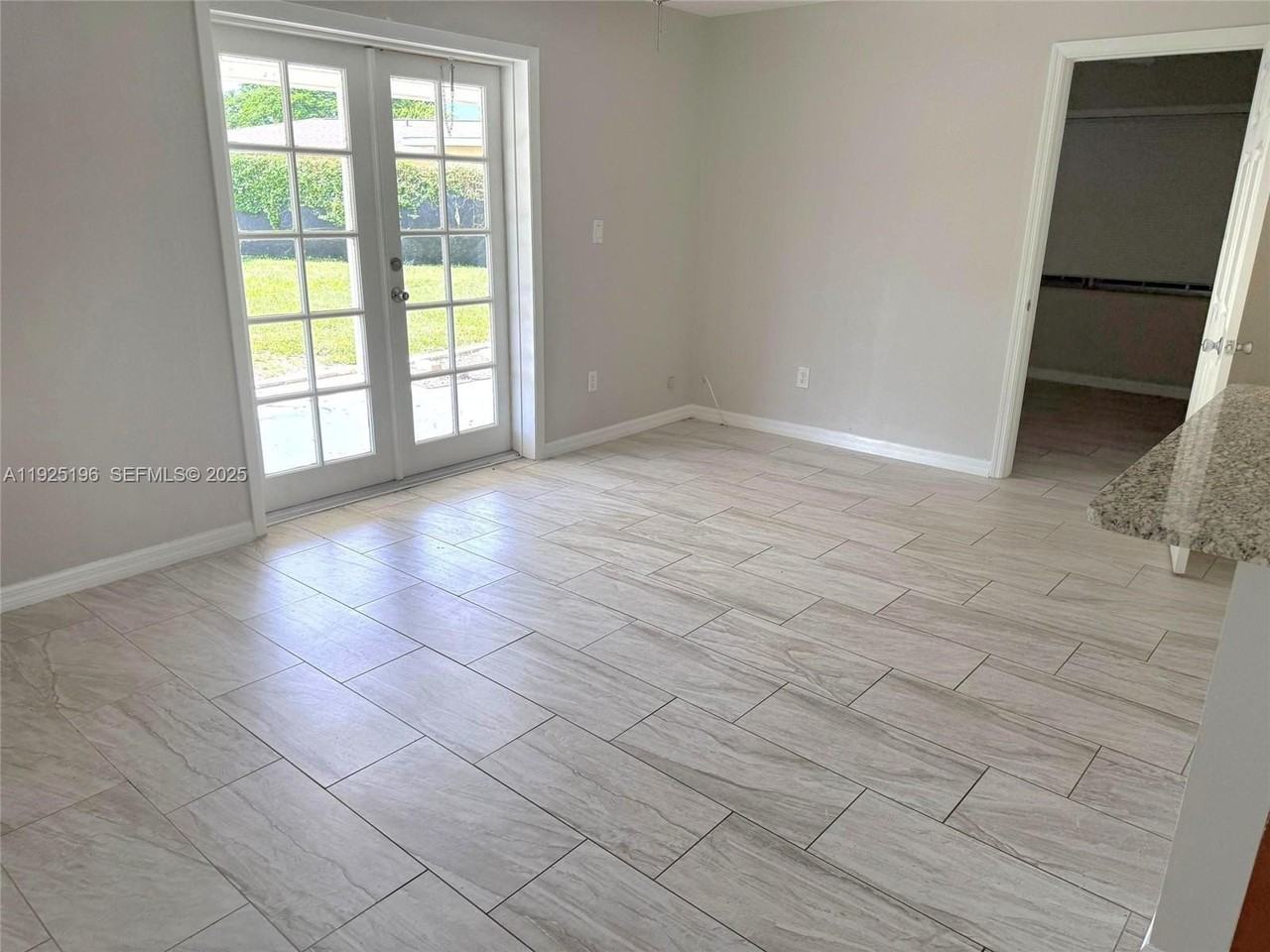 1104 Jasmine Road - Photo 5 of 8