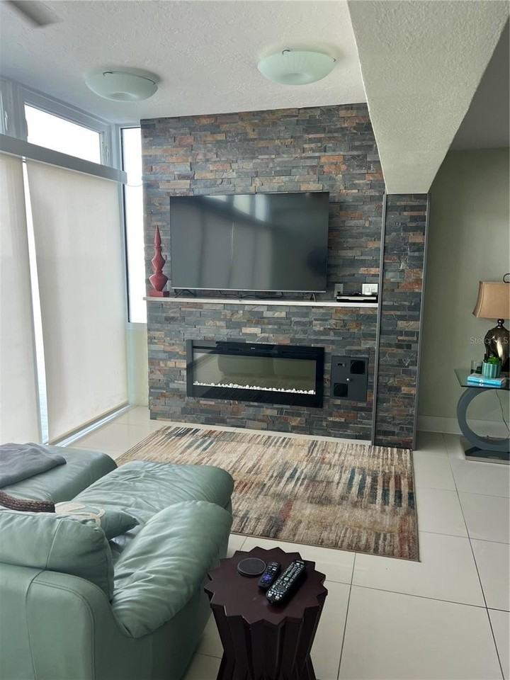 7200 Sunshine Skyway Lane South #15F - Photo 5 of 17