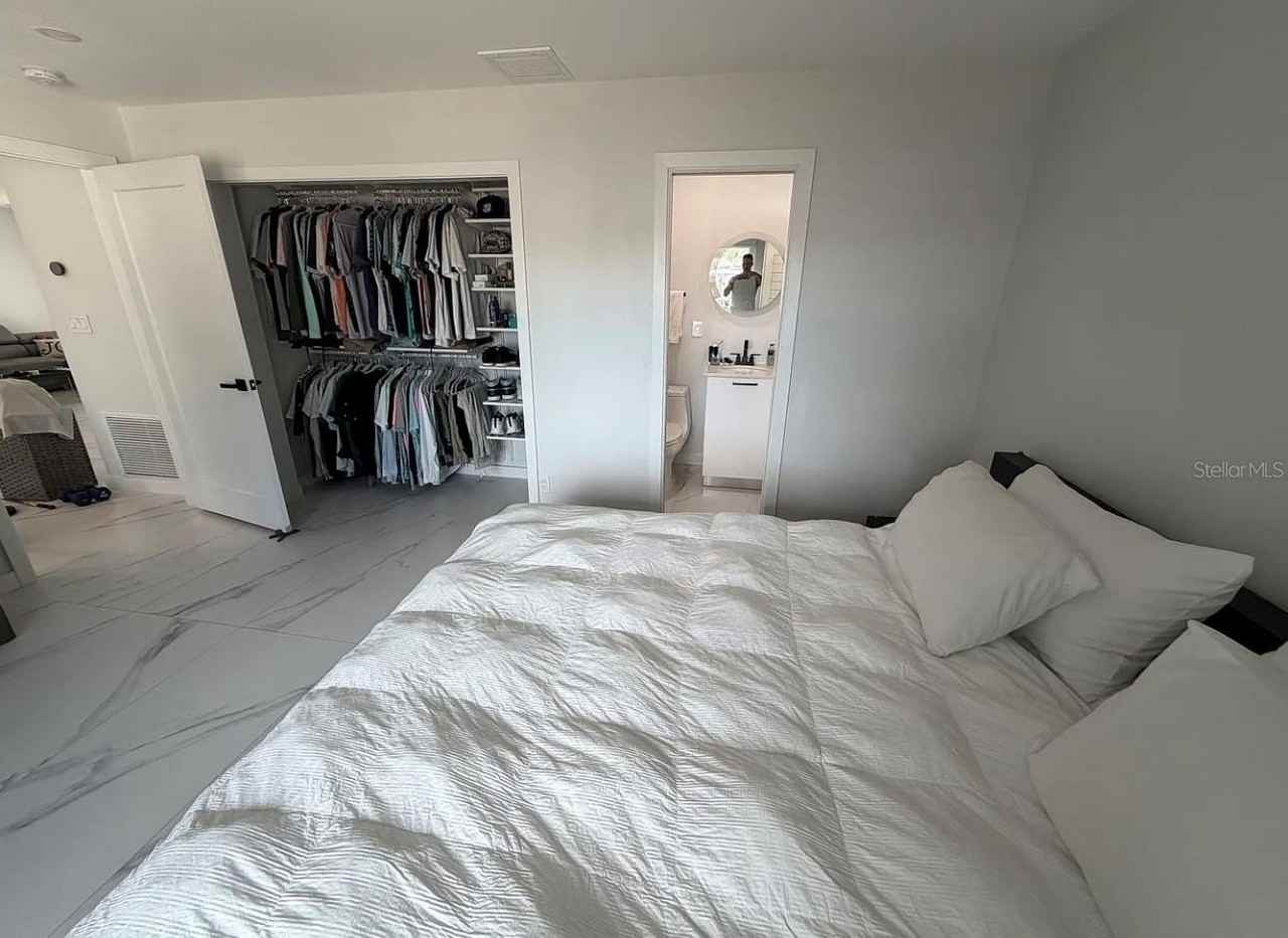 1359 40th Ave Ne - Photo 7 of 19