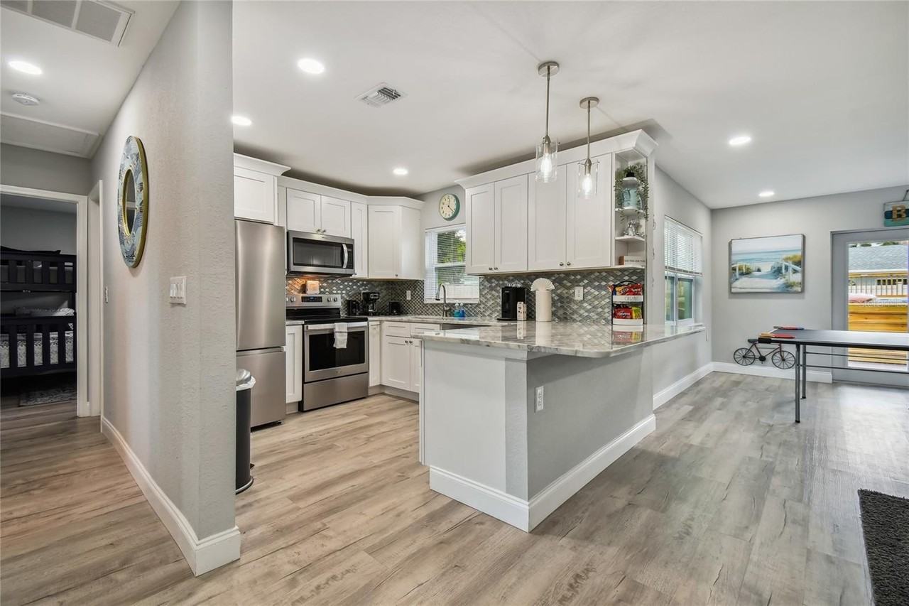 2221 Calexico Way S - Photo 7 of 37