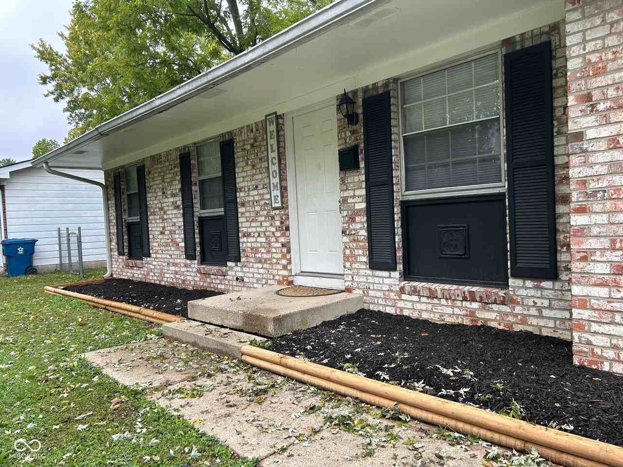 10206 Meadowlark Dr - Photo 2 of 8