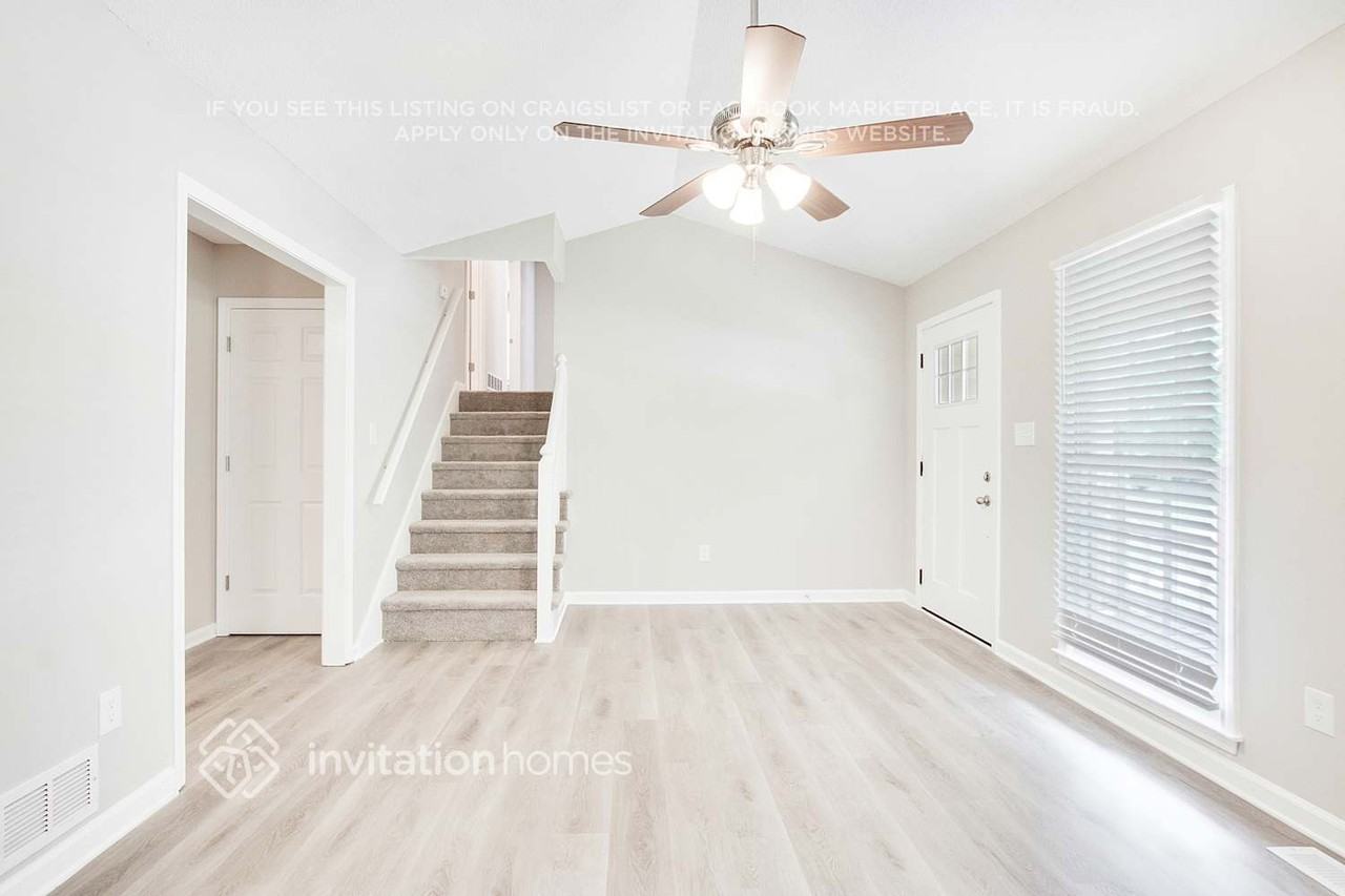 24 Grapevine Dr - Photo 4 of 22